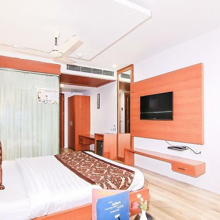 Oyo 3683 De Global Park Otel Hasanganj Dış mekan fotoğraf