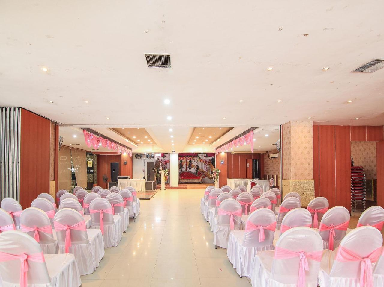 Oyo 3683 De Global Park Otel Hasanganj Dış mekan fotoğraf