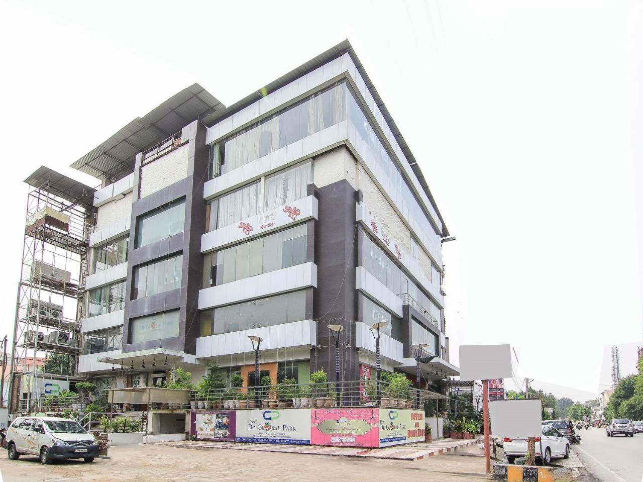 Oyo 3683 De Global Park Otel Hasanganj Dış mekan fotoğraf