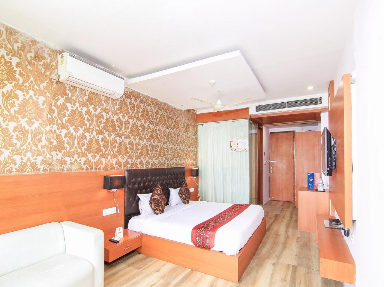 Oyo 3683 De Global Park Otel Hasanganj Dış mekan fotoğraf
